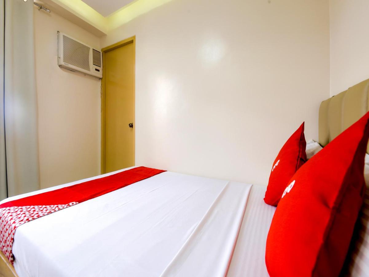 Oyo 783 Freemont Place Paranaque City Exterior foto